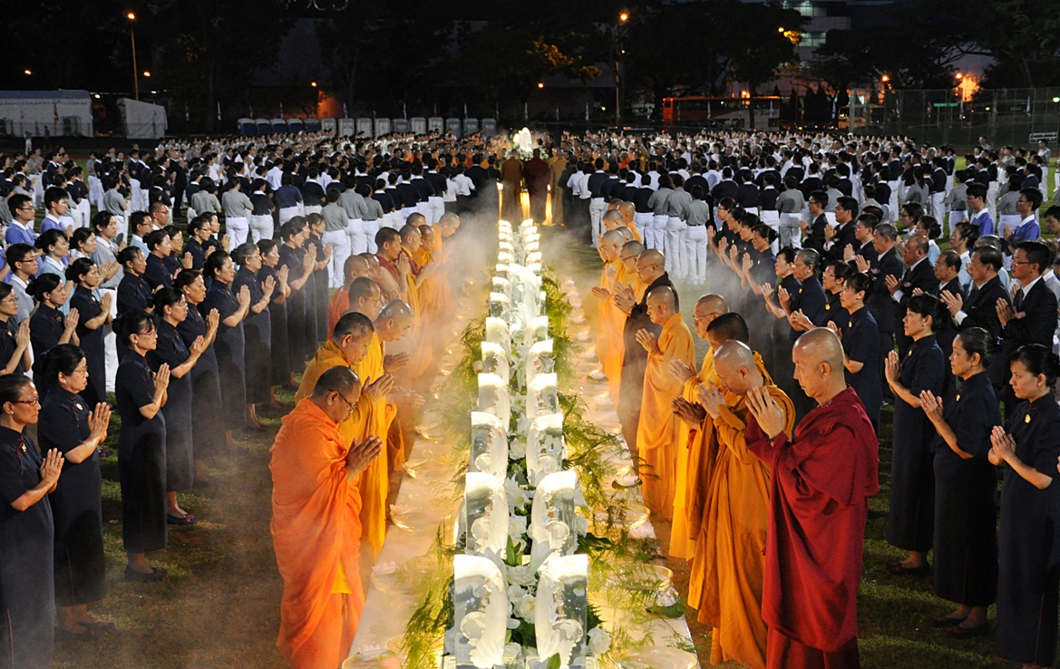 新加坡浴佛大典　88法师莅临领众虔诚浴佛
